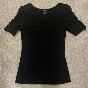 Rue 21 black lace sleeve shirt size medium